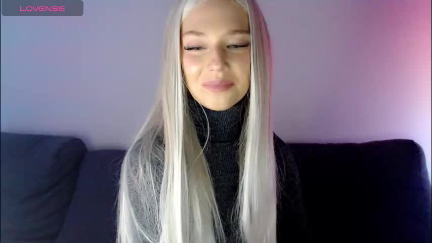 pervyblonde Live Sex December 3, 2025