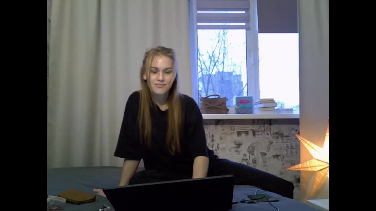 MarinaMOON Live Sex December 4, 2025