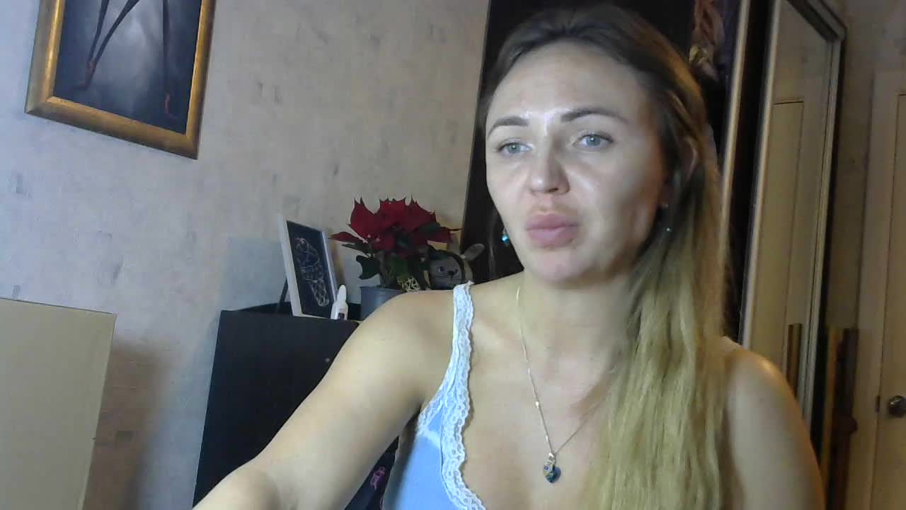 CuteFngelina_2025-12-03_17-23-08_659 Live Sex December 3, 2025