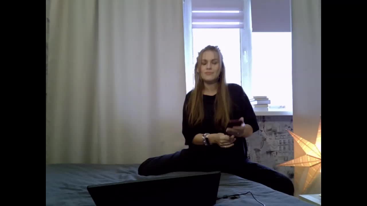 MarinaMOON Live Sex December 4, 2025