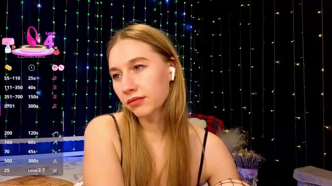 kiskaWEDNESDAY Live Sex December 4, 2025