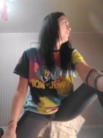 Karolina_Milf Live Sex December 5, 2025