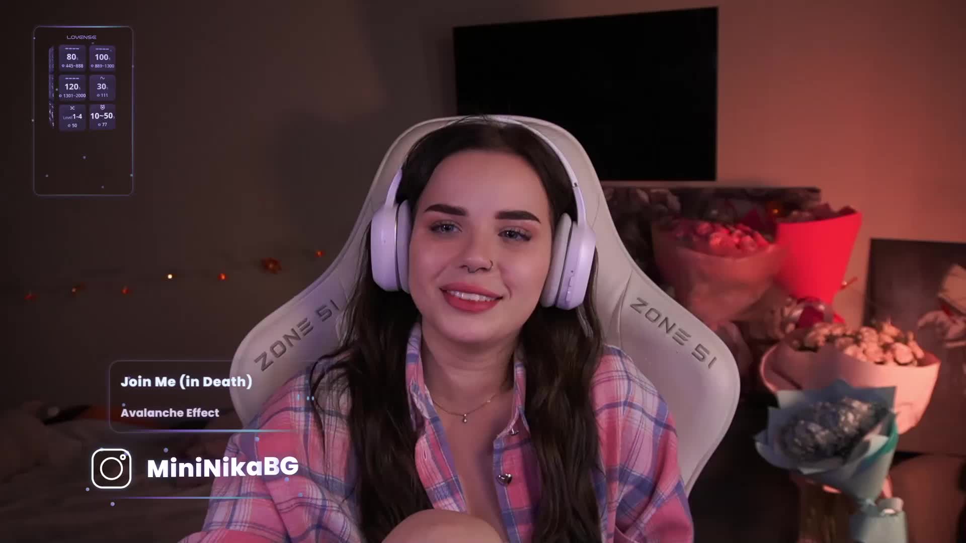 MiniNika Live Sex December 5, 2025