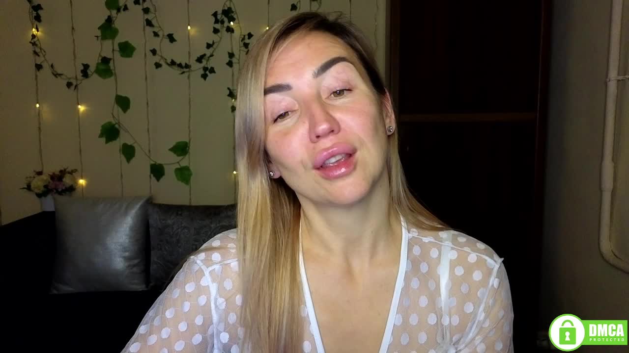 Jullyblondkiss Live Sex December 4, 2025