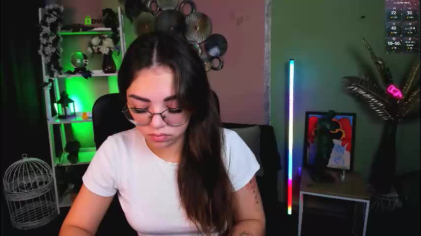 kiki_swan Live Sex December 3, 2025