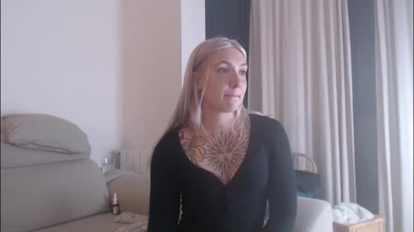 tattoobbgirl Live Sex December 6, 2025