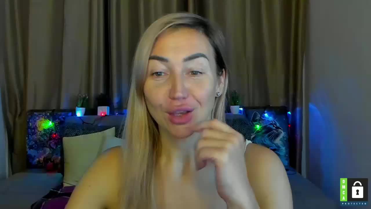 Jullyblondkiss Live Sex December 6, 2025