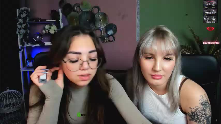 kiki_swan Live Sex December 4, 2025