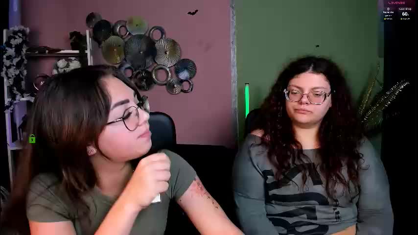 kiki_swan Live Sex December 5, 2025