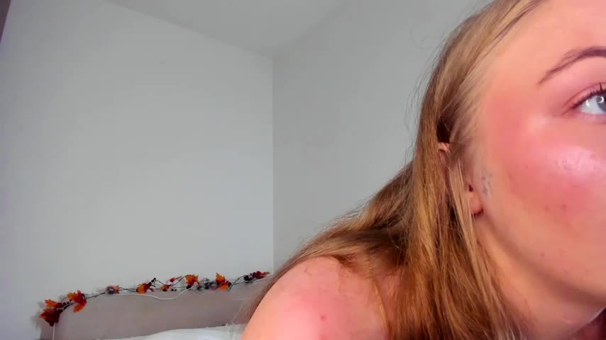 MiaMews Live Sex December 6, 2025