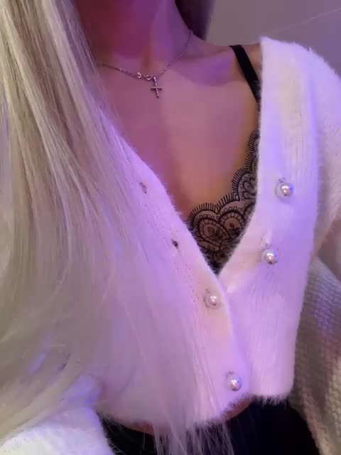 PauLiiine Live Sex December 6, 2025