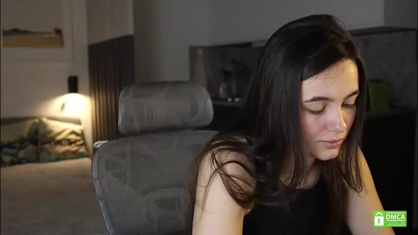 _whoareu_ Live Sex December 6, 2025