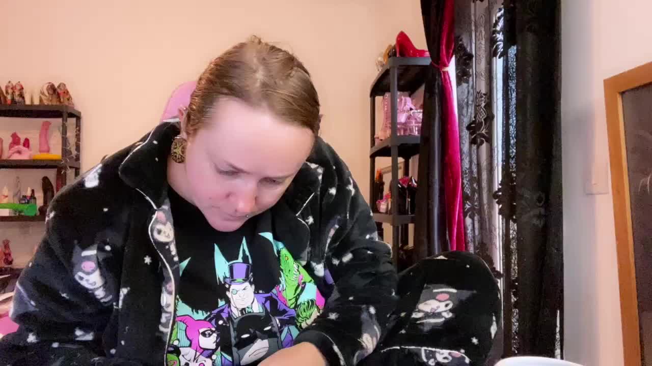 NylonQueen Live Sex December 6, 2025