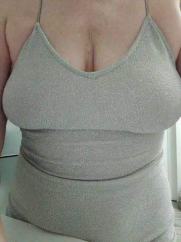 Tata42 Live Sex December 7, 2025