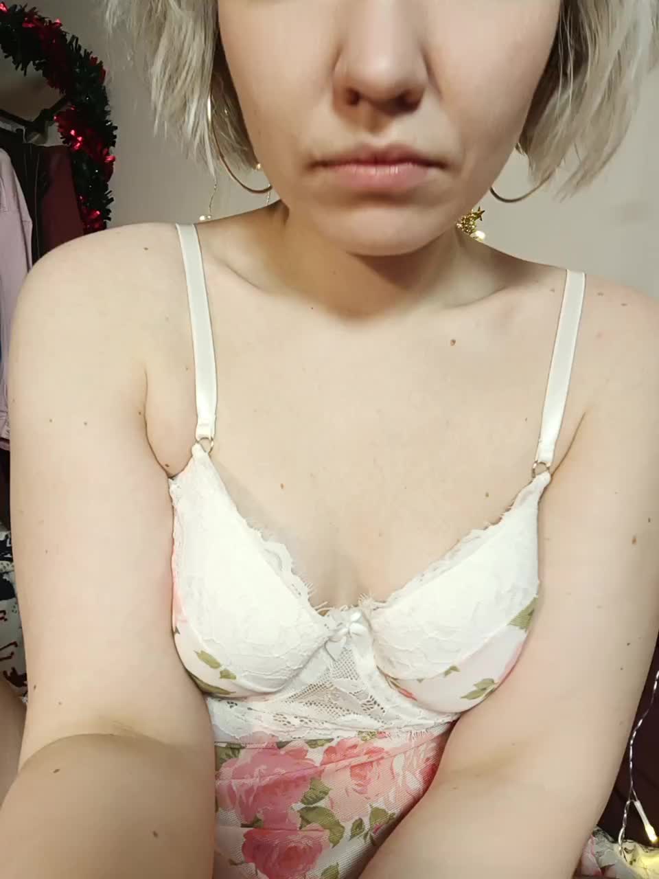 LadyAnny Live Sex December 6, 2025