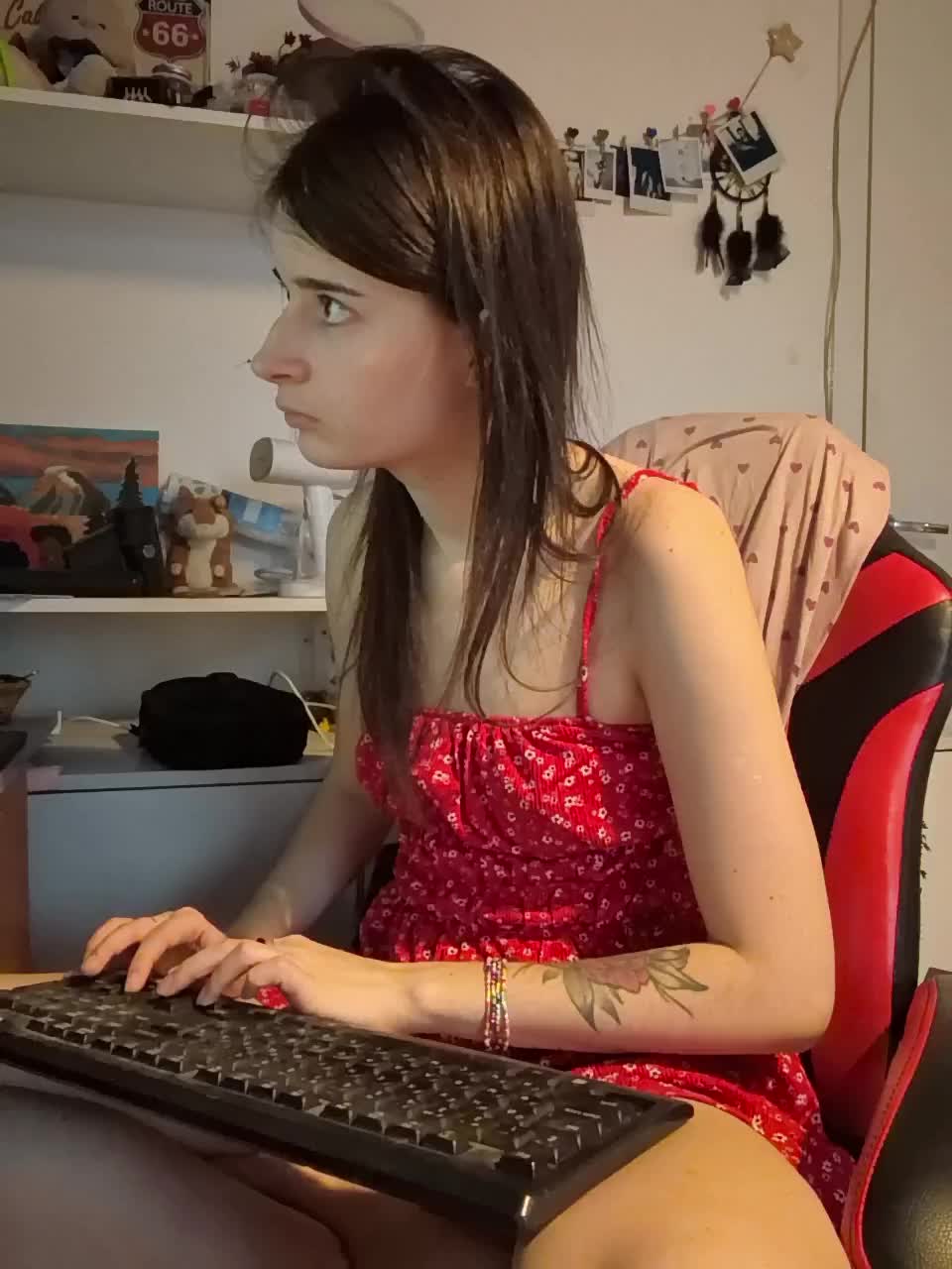 bonniewoods23 Live Sex December 7, 2025