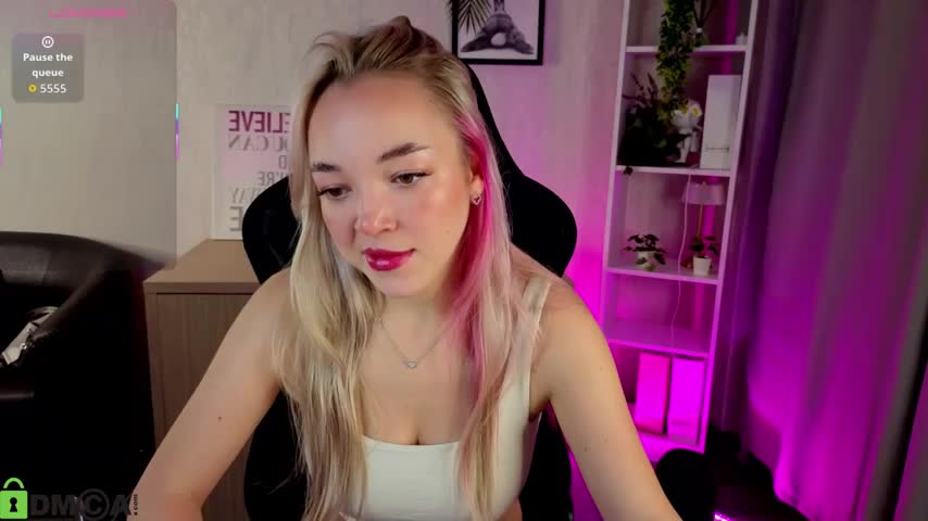 Christy_Little Live Sex December 6, 2025