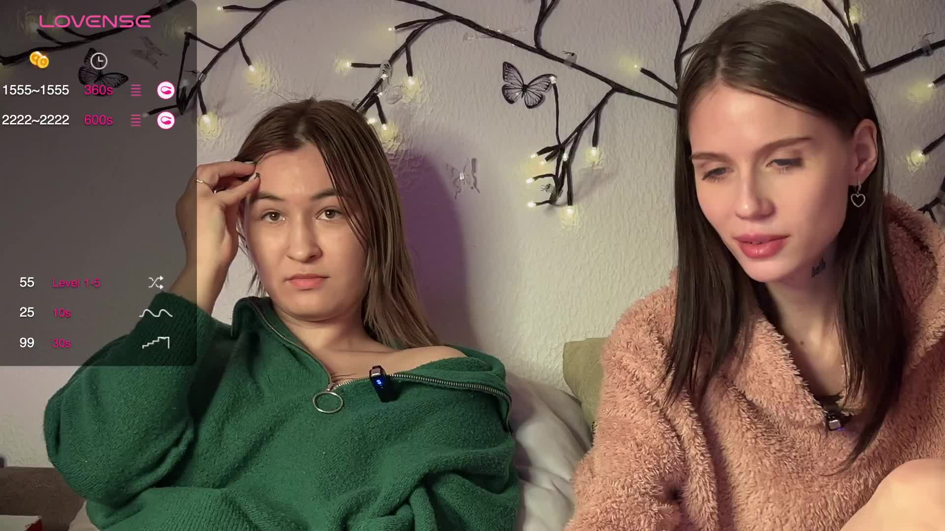 _Two_Chicks_ Live Sex December 7, 2025