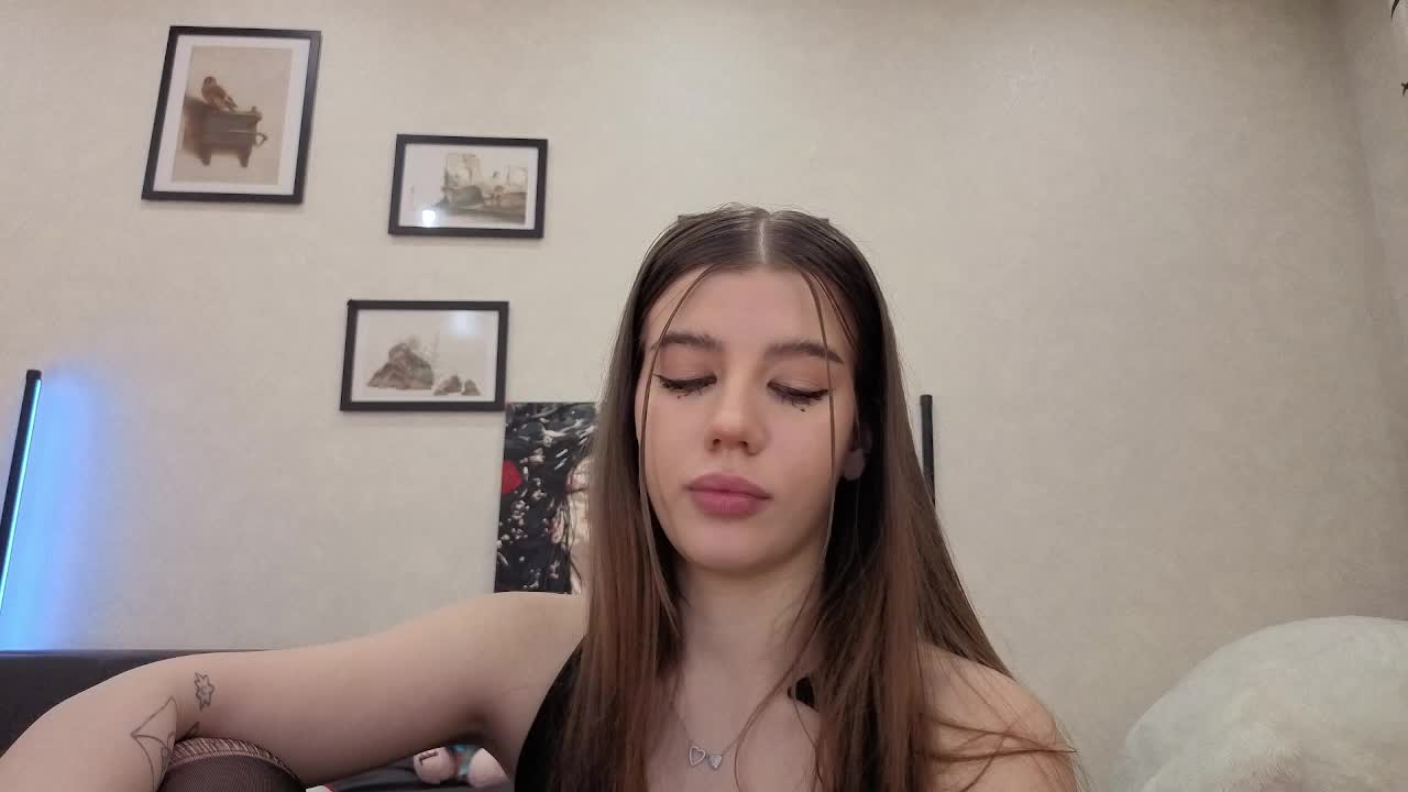 dolly-ll Live Sex December 8, 2025