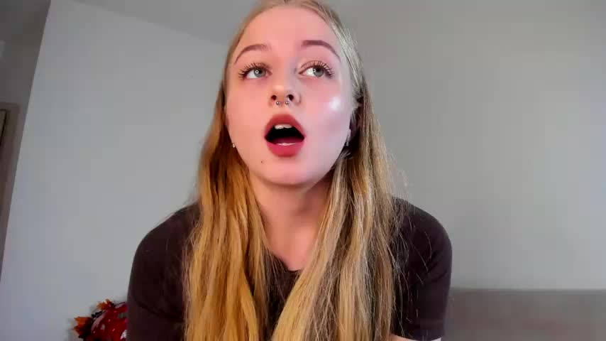 MiaMews Live Sex December 7, 2025