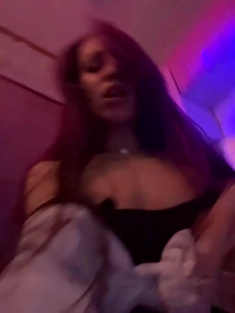 VIP17CoupleDream Live Sex December 7, 2025