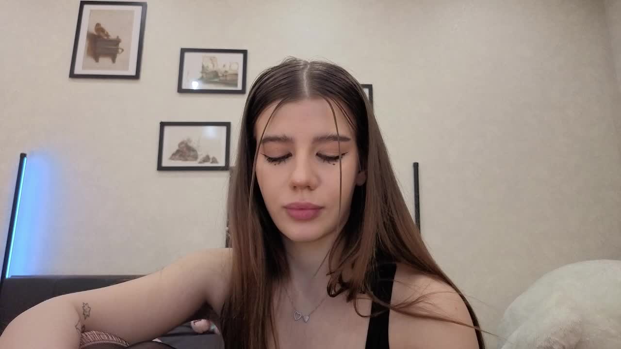 dolly-ll Live Sex December 8, 2025