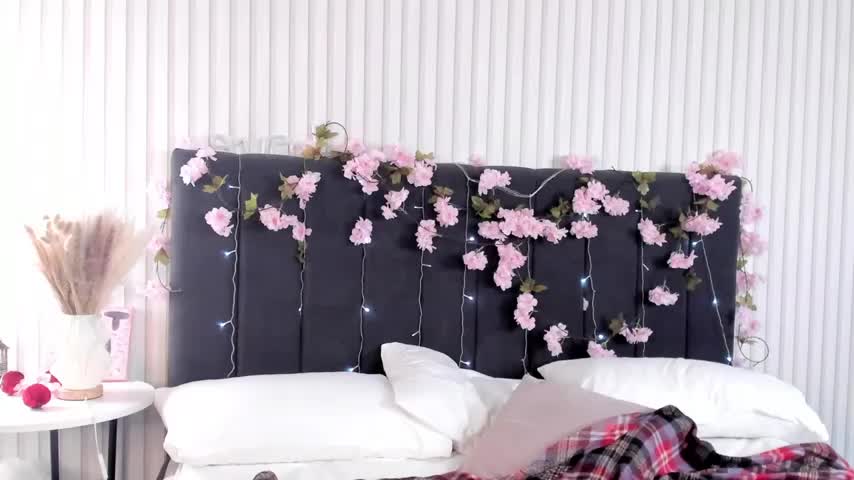 boozekirs_ Live Sex December 8, 2025