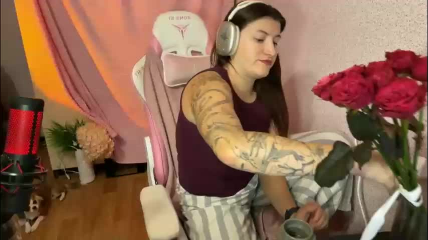 katrin_kristal Live Sex December 8, 2025