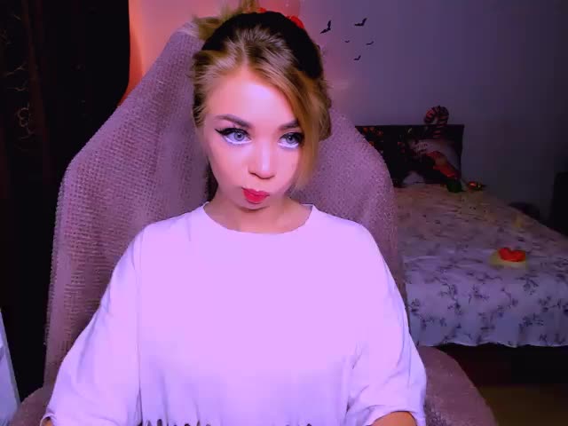 BabyNicole Live Sex December 8, 2025