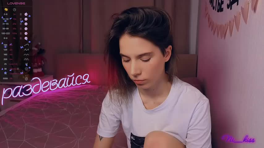 _ni_kiss Live Sex December 8, 2025