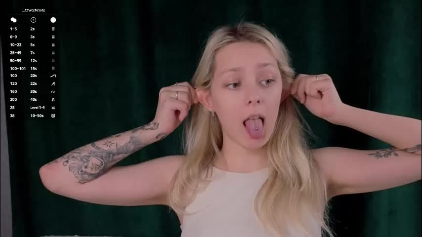 peek_in_my_window Live Sex December 8, 2025