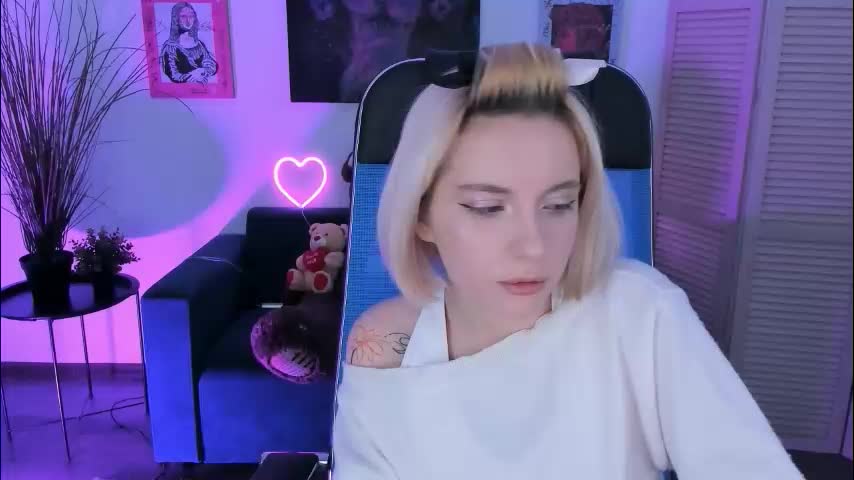 aurorawrenfield Live Sex December 8, 2025