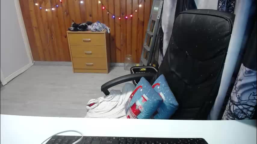 xxxnewlywedsxxx Live Sex December 8, 2025