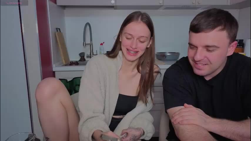 ihavepaws33 Live Sex December 8, 2025