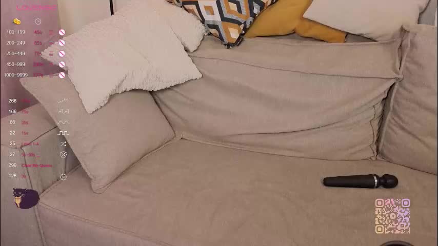 mia_frizz Live Sex December 9, 2025