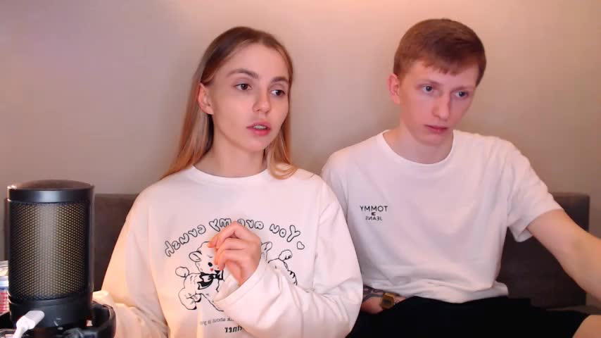 juliaanddima Live Sex December 8, 2025