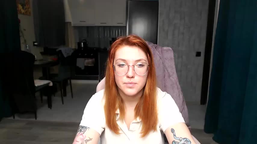 Reginasmilee Live Sex December 9, 2025