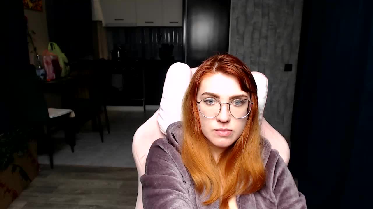 Regimasmile Live Sex December 9, 2025