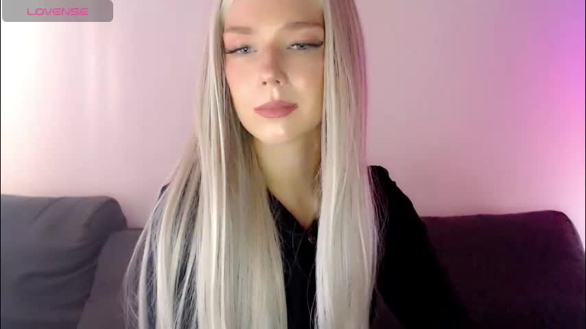pervyblonde Live Sex December 9, 2025