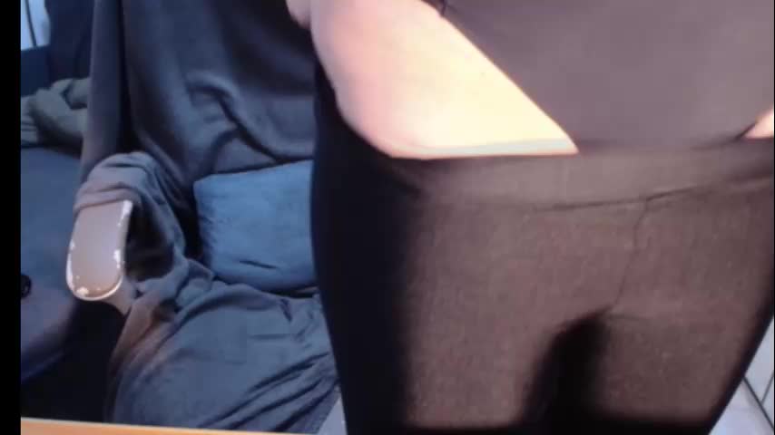 nicky_38hhugetits Live Sex December 9, 2025