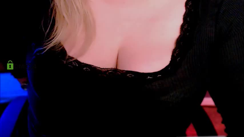 juli_kisss Live Sex December 9, 2025