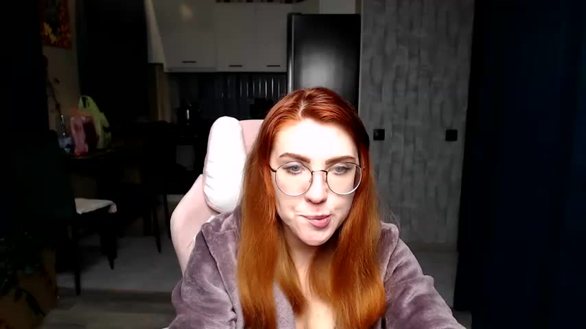 Reginasmilee Live Sex December 9, 2025