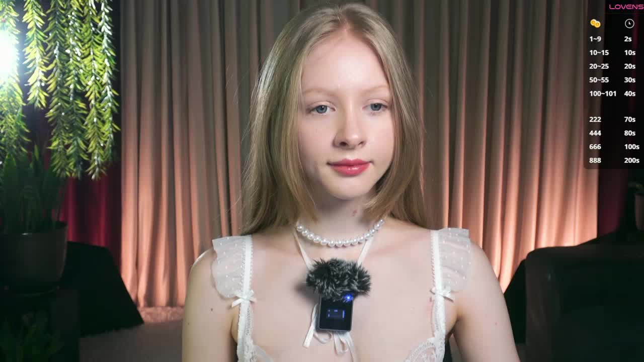 MiaVebes Live Sex December 10, 2025