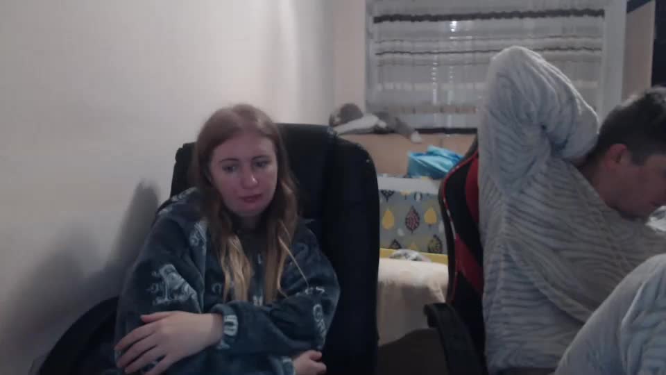 jenisandpeter Live Sex December 9, 2025