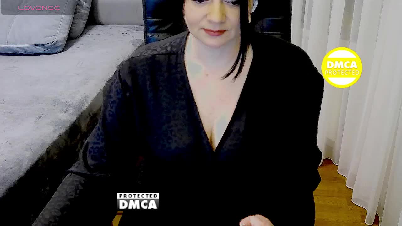 -WarM_Me- Live Sex December 10, 2025