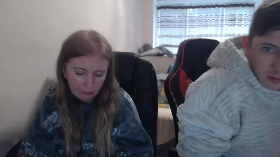 jenisandpeter Live Sex December 9, 2025