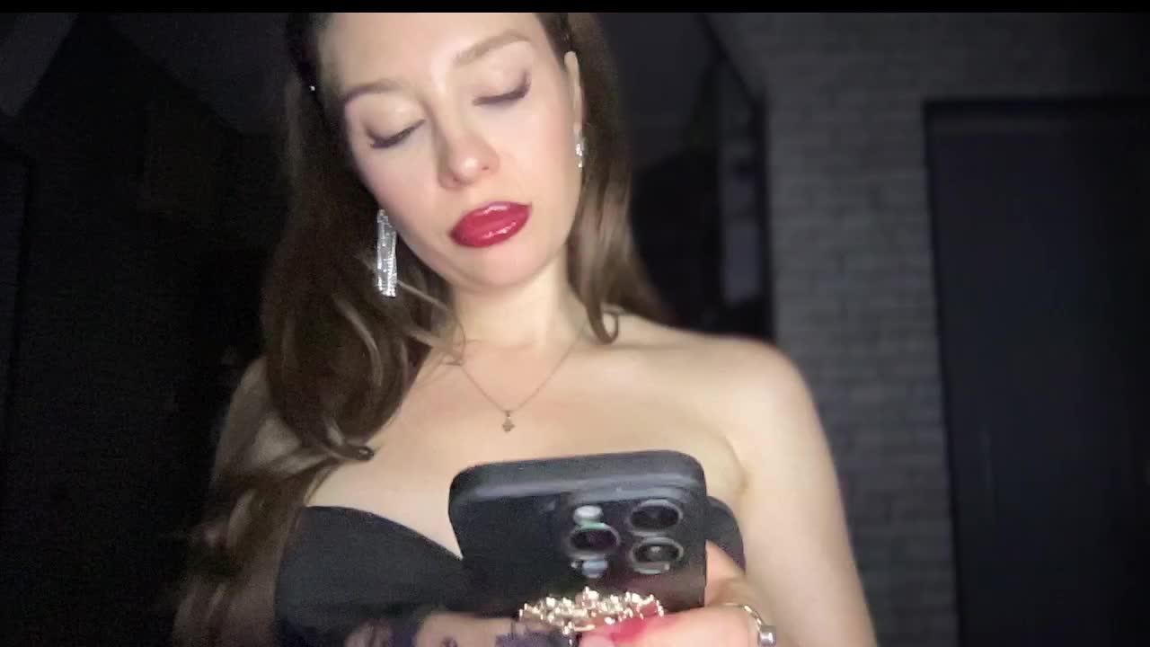 Melissa222Femdom Live Sex December 10, 2025