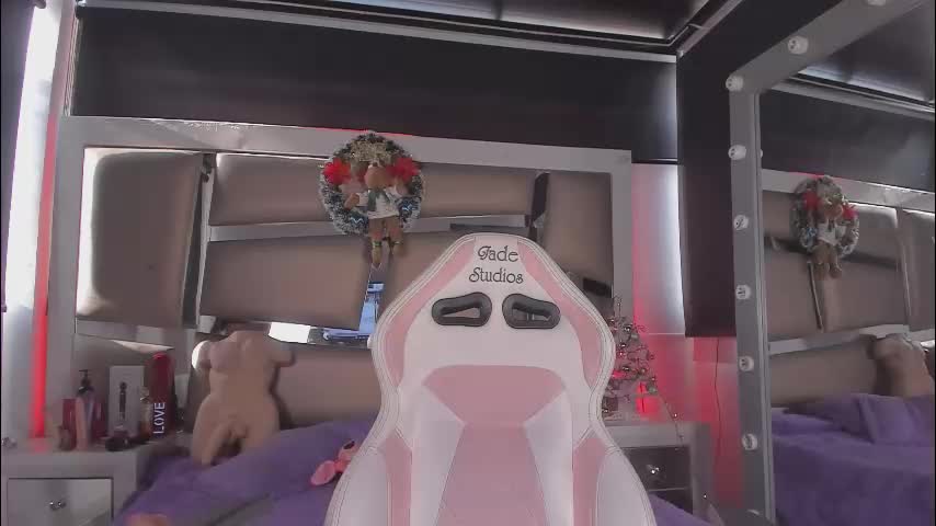 jadeestudios Live Sex December 10, 2025