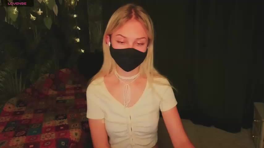 Meeeeow Live Sex December 10, 2025