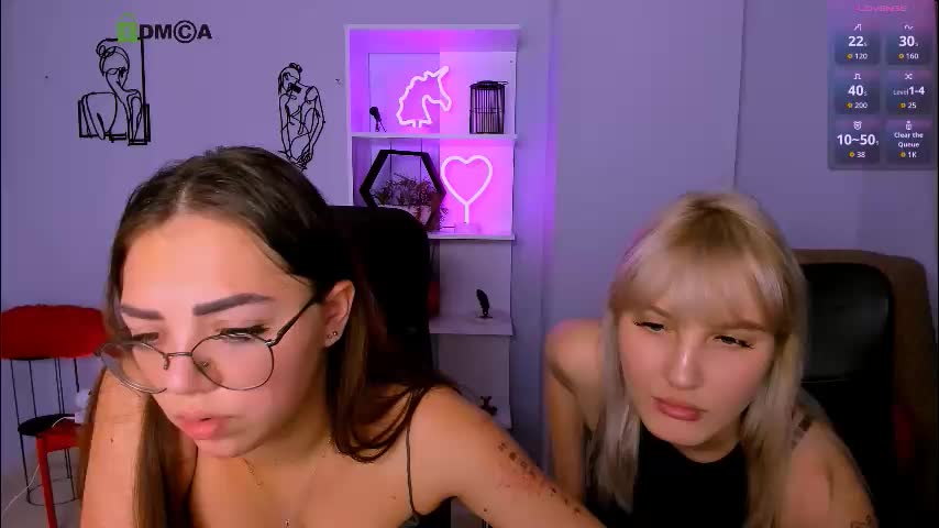 kiki_swan Live Sex December 9, 2025